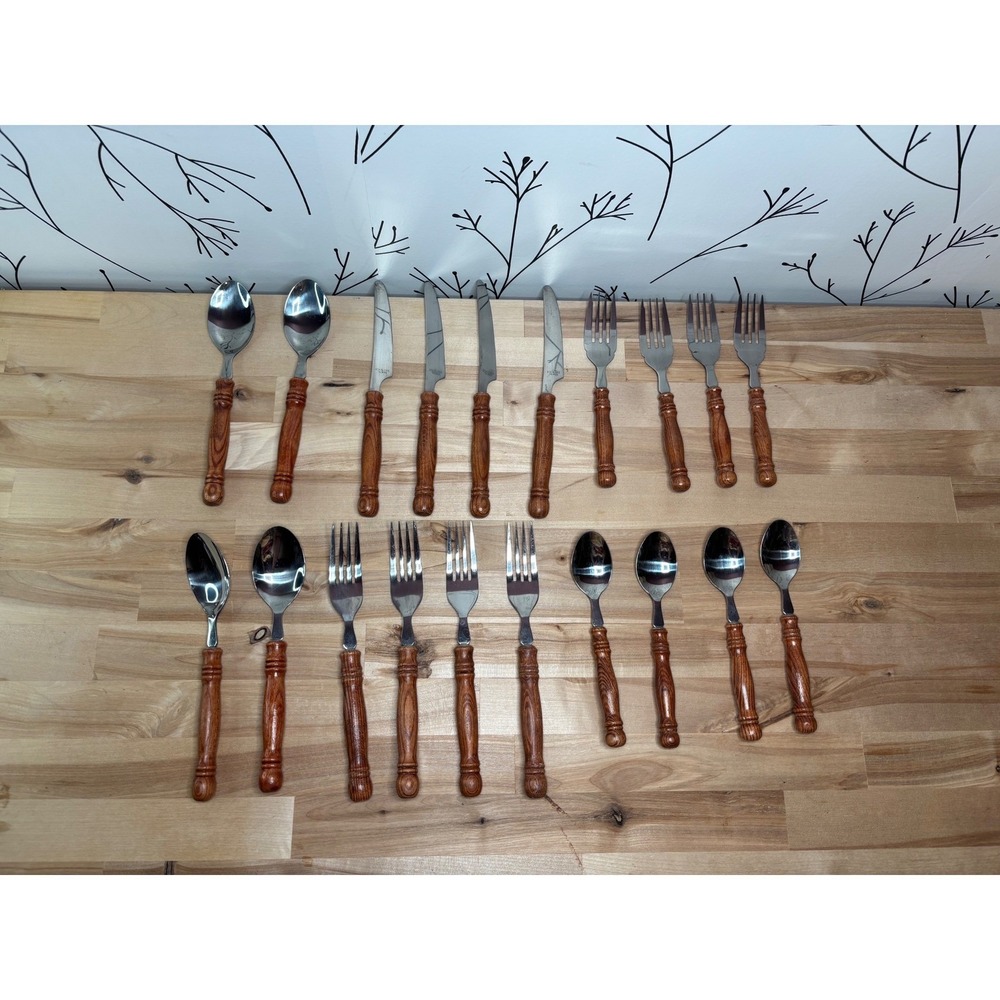 Vintage 20pc Stainless Taiwan Flatware Set‎ Faux Wood Grain Handles Brown Rustic